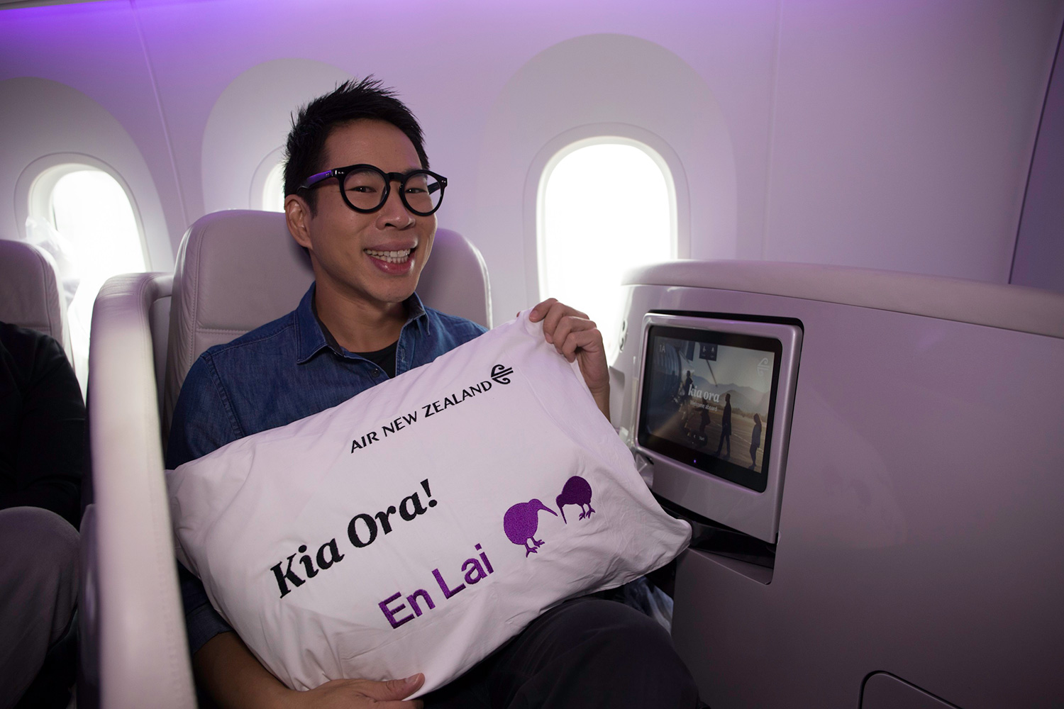 Chua-Enlai-Onboard-the-Air-New-Zealand-Dreamliner