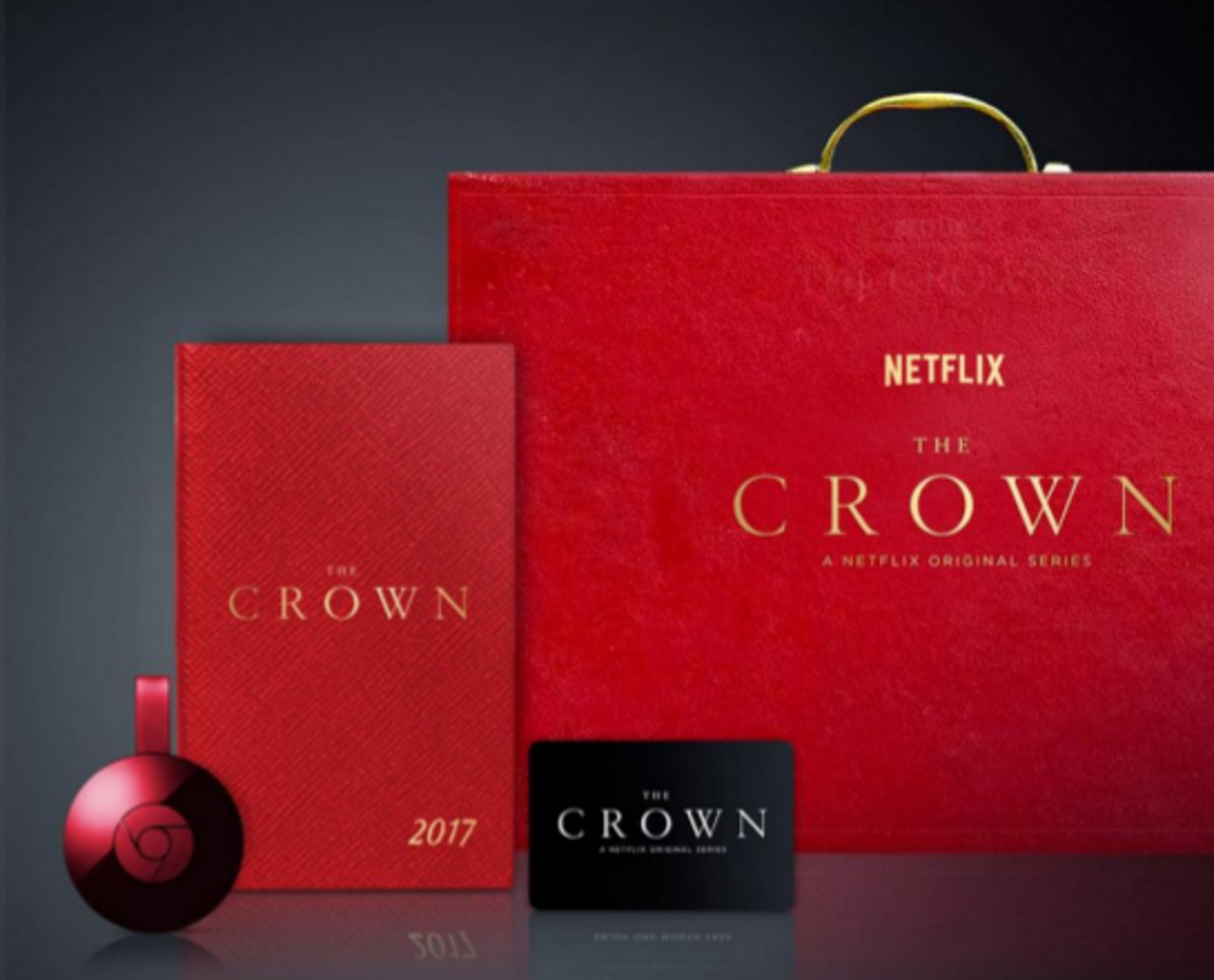 the-crown-gift-set-01