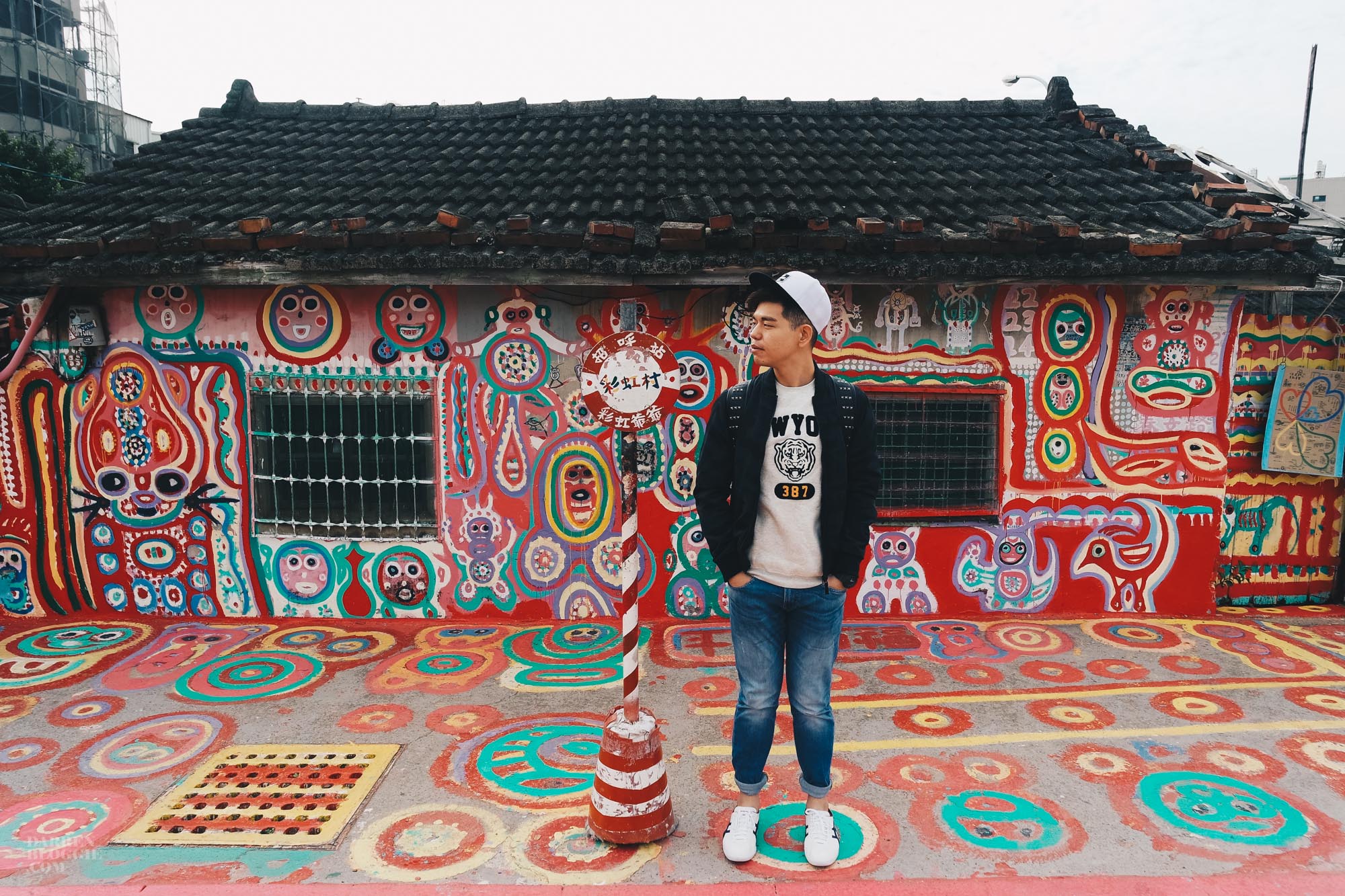 Rainbow Village 彩虹眷村