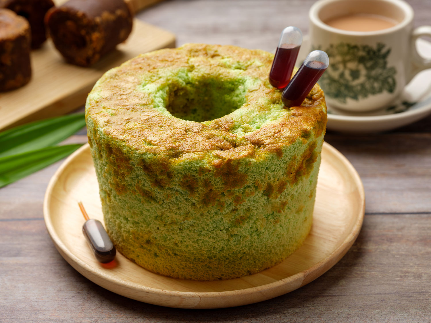 Pandan-Gula-Melaka-Chiffon-Cake