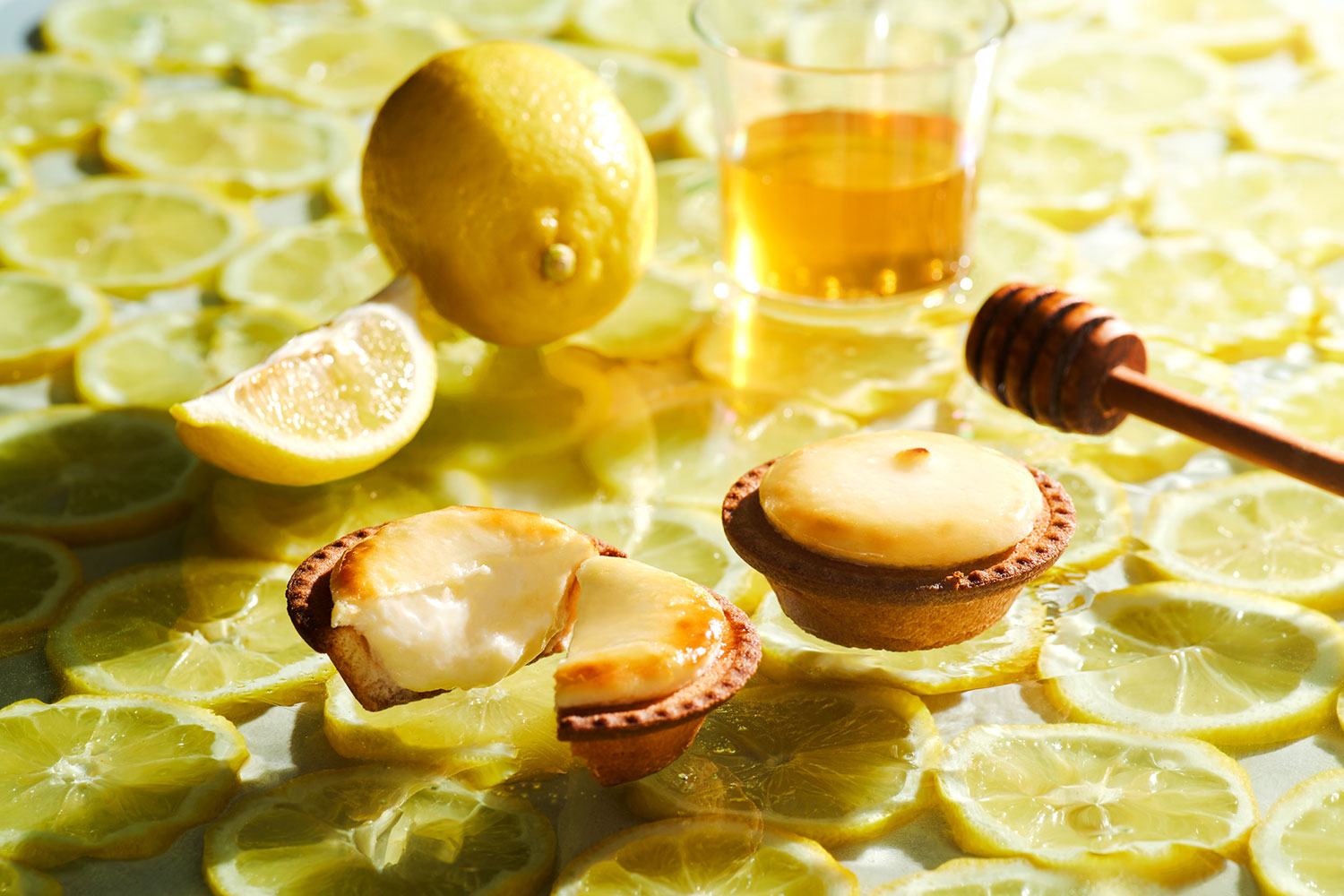 Lemon BAKE Cheese Tart with Honey