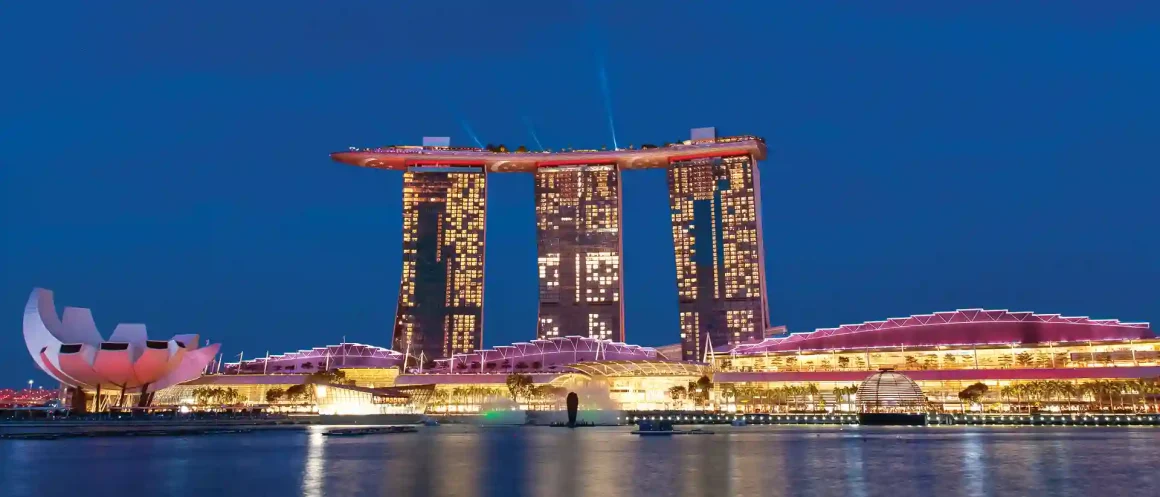 Building Light-up_Credit to Marina Bay Sands