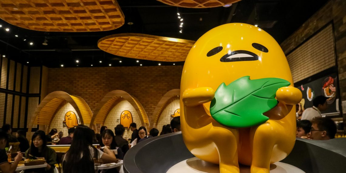 gudetama cafe toy