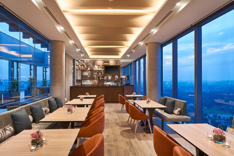 Courtyard By Marriott Singapore Novena Urbana Rooftop Bar