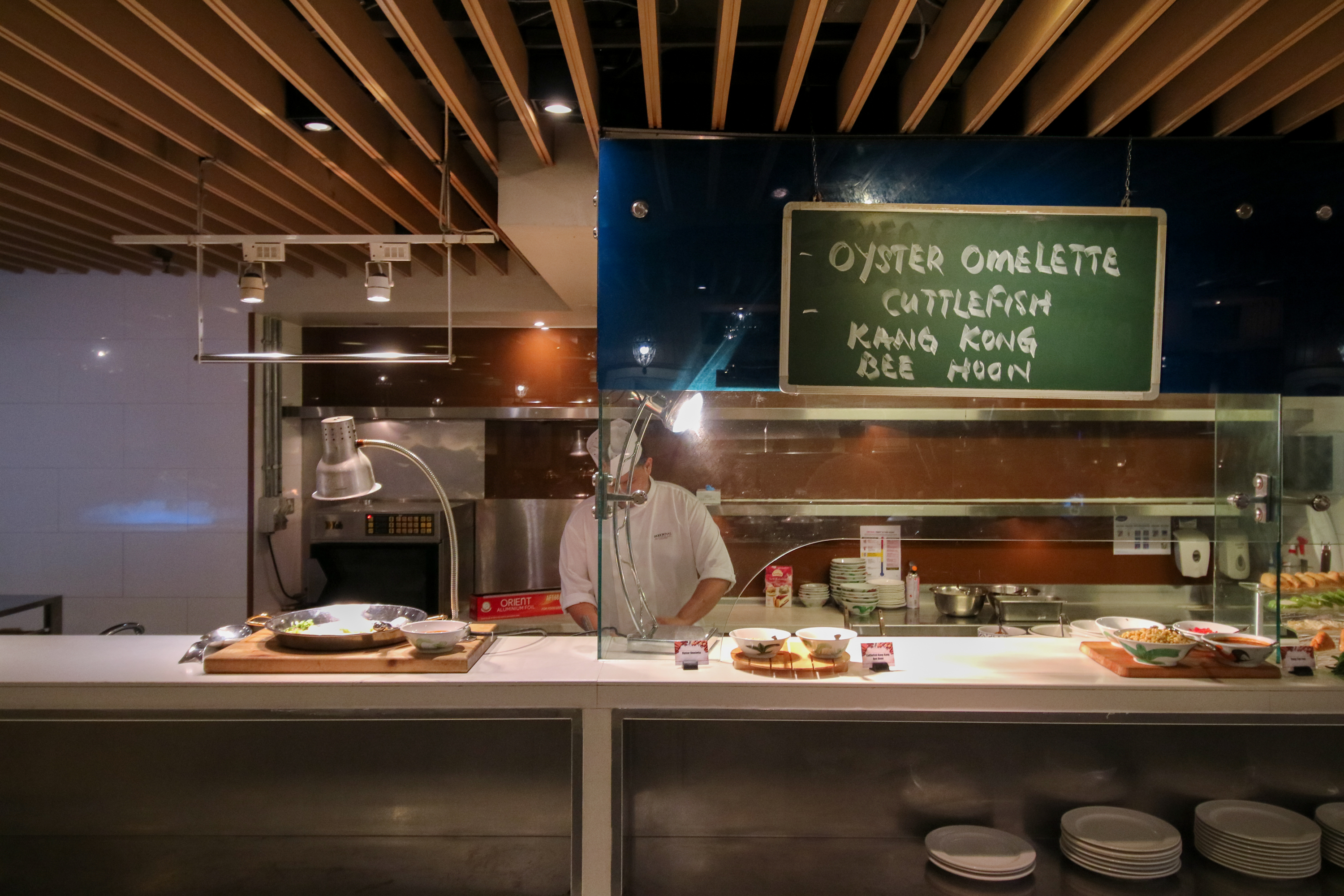 Park-Royal-On-Kitchener-Road-Crab-Buffet-darrenbloggie