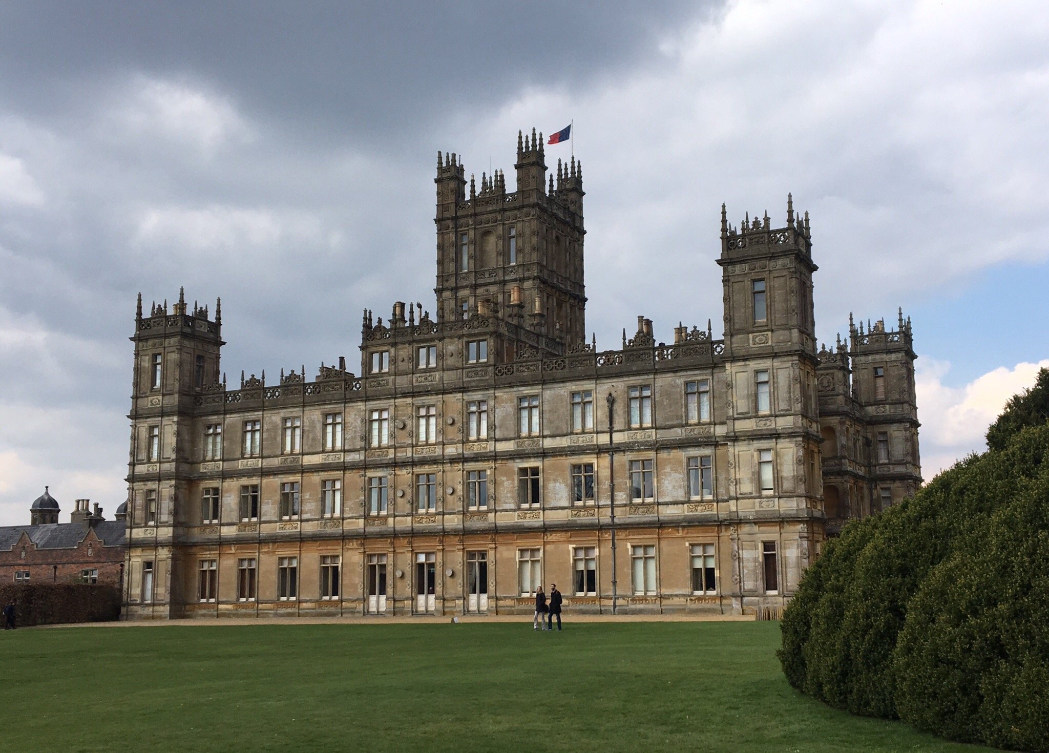 Small Group Tour Downton Abbey and Village Tour of Locations from London