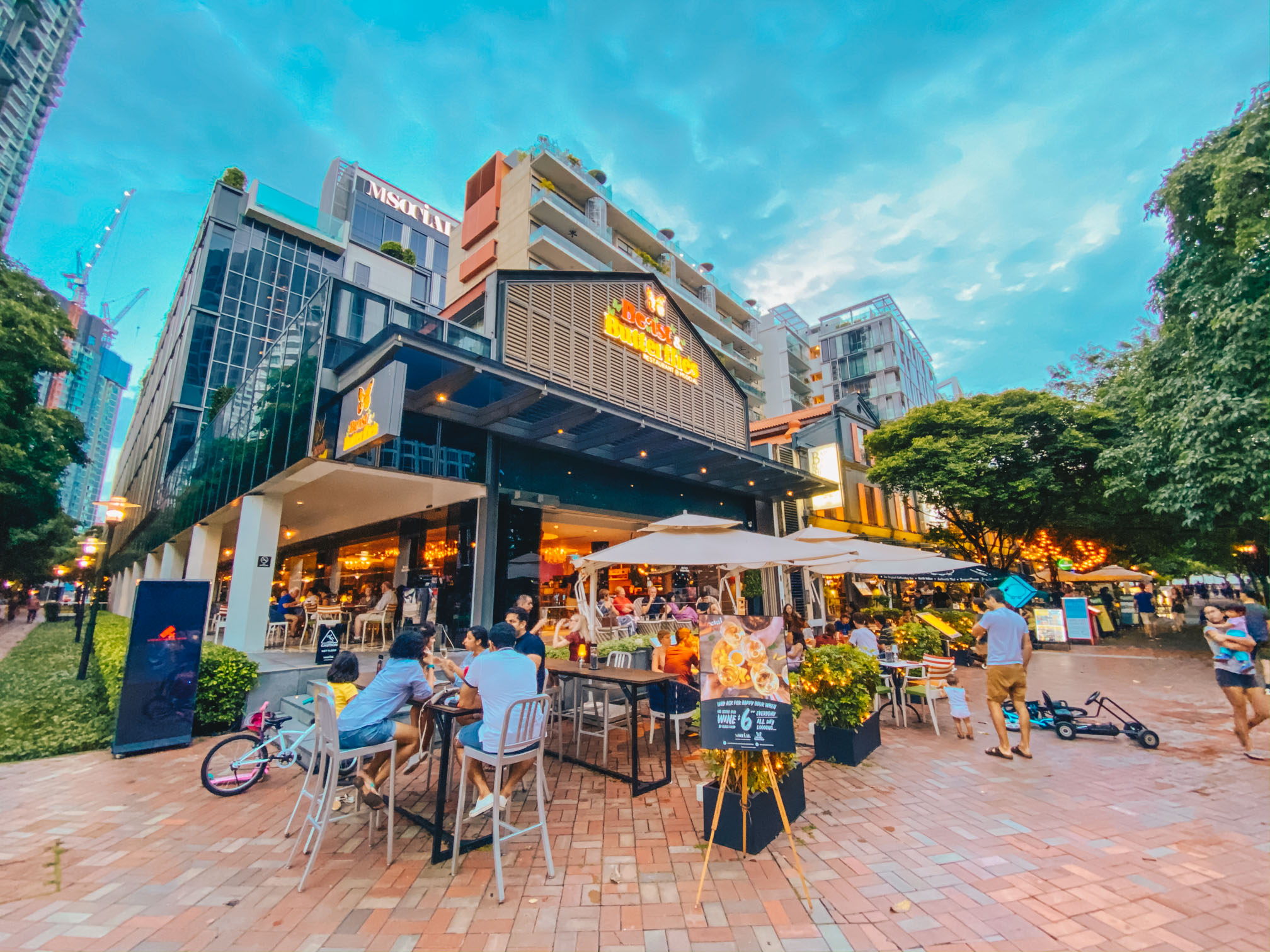 MSOCIAL-Singapore-Staycation-darrenbloggie