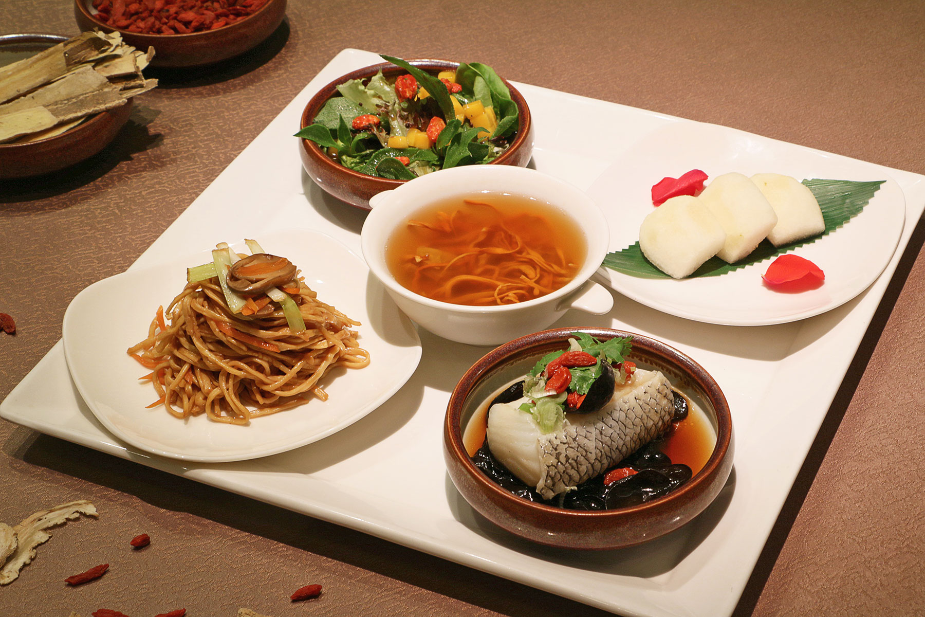 Orchard-Hotel-Singapore_Bento-Set-C--Steamed-Sea-Perch,-Wild-Fungus,-Wolfberry