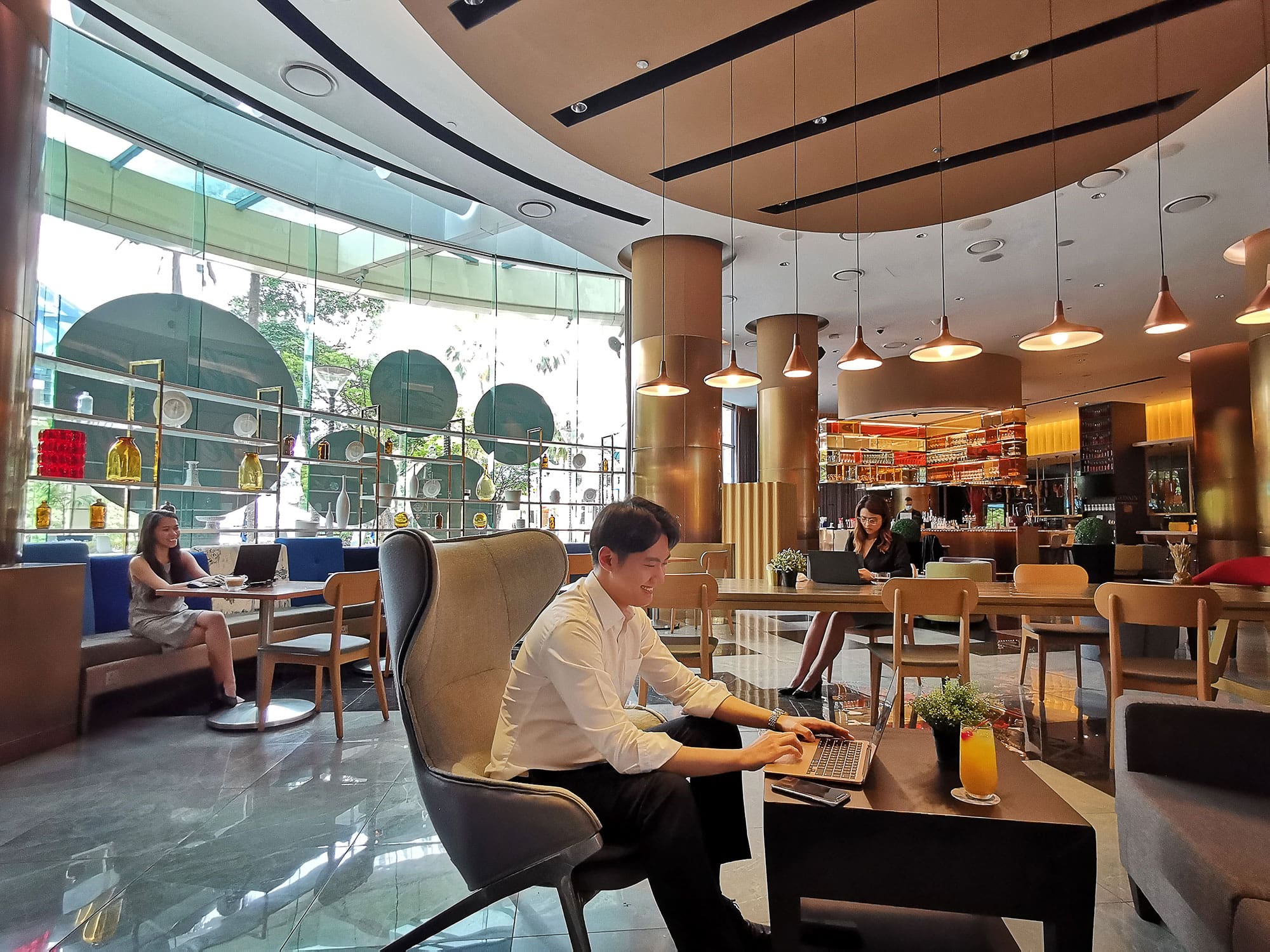 GRAND COPTHORNE WATERFRONT CO-WORKING