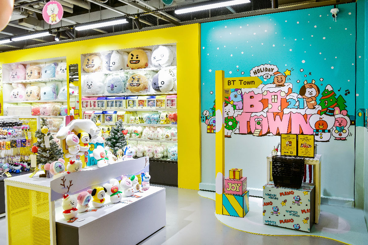 Photo - PLAY LINE FRIENDS Store Singapore