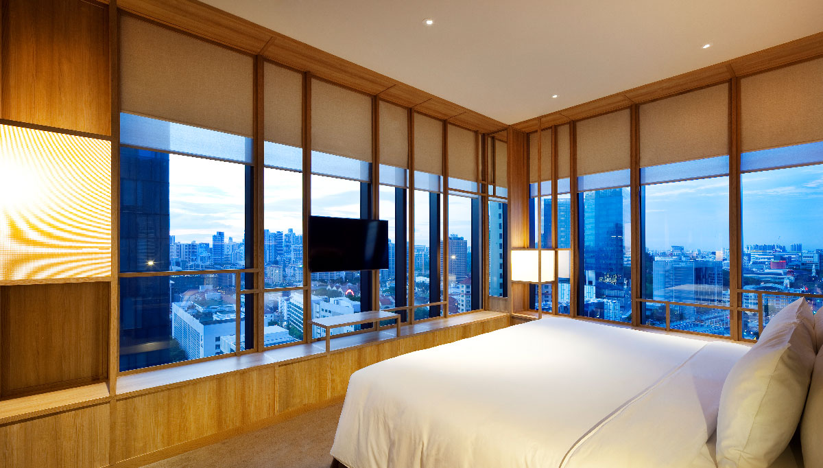 PARKROYAL-COLLECTION-Pickering_Rooms_COLLECTION-Signature-Suite_Bedroom_Photo-Credit;-Patrick-Bingham-Hall