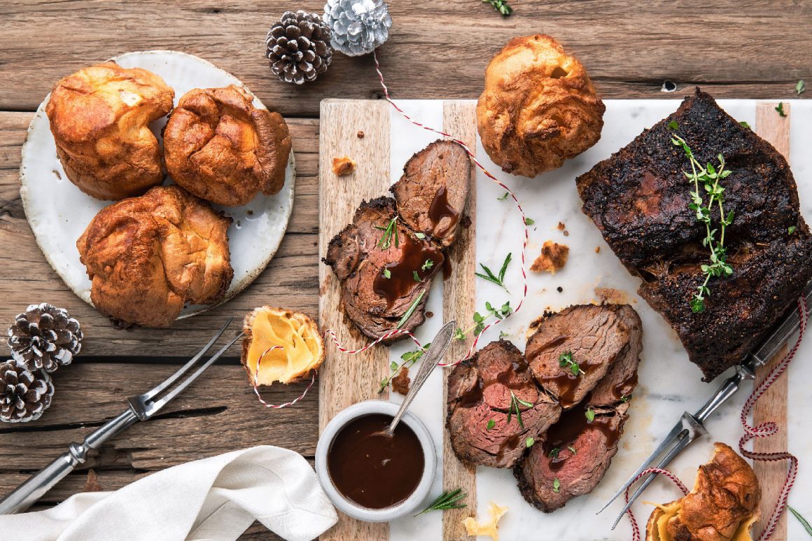 Courtyard-by-Marriott-Singapore-Novena-Sky22-Slow-Roasted-Rib-eye-with-Yorkshire-Pudding-and-Port-Wine-Sauce