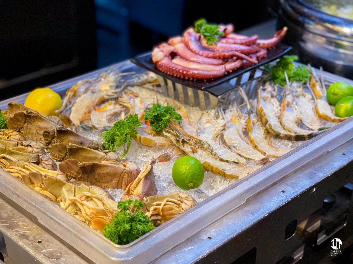 Seafood N' Grill Buffet at Crowne Plaza Changi Airport with Free Flow  Korean Snow Crab Leg | Darren Bloggie - Singapore Lifestyle Blog