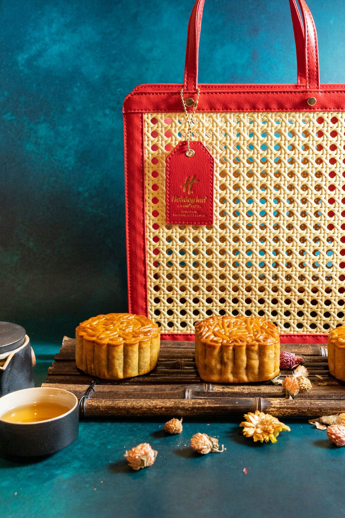 Mooncake-Medley_Holiday-Inn-Singapore-Orchard-City-Centre