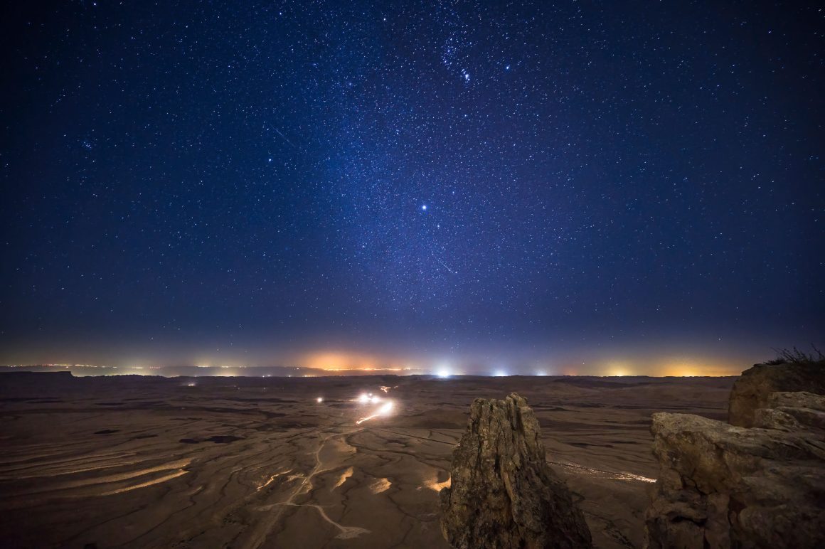 PHOTO - Makhtesh Ramon the Ramon Crater, Negev Desert / SCOTT DUNN