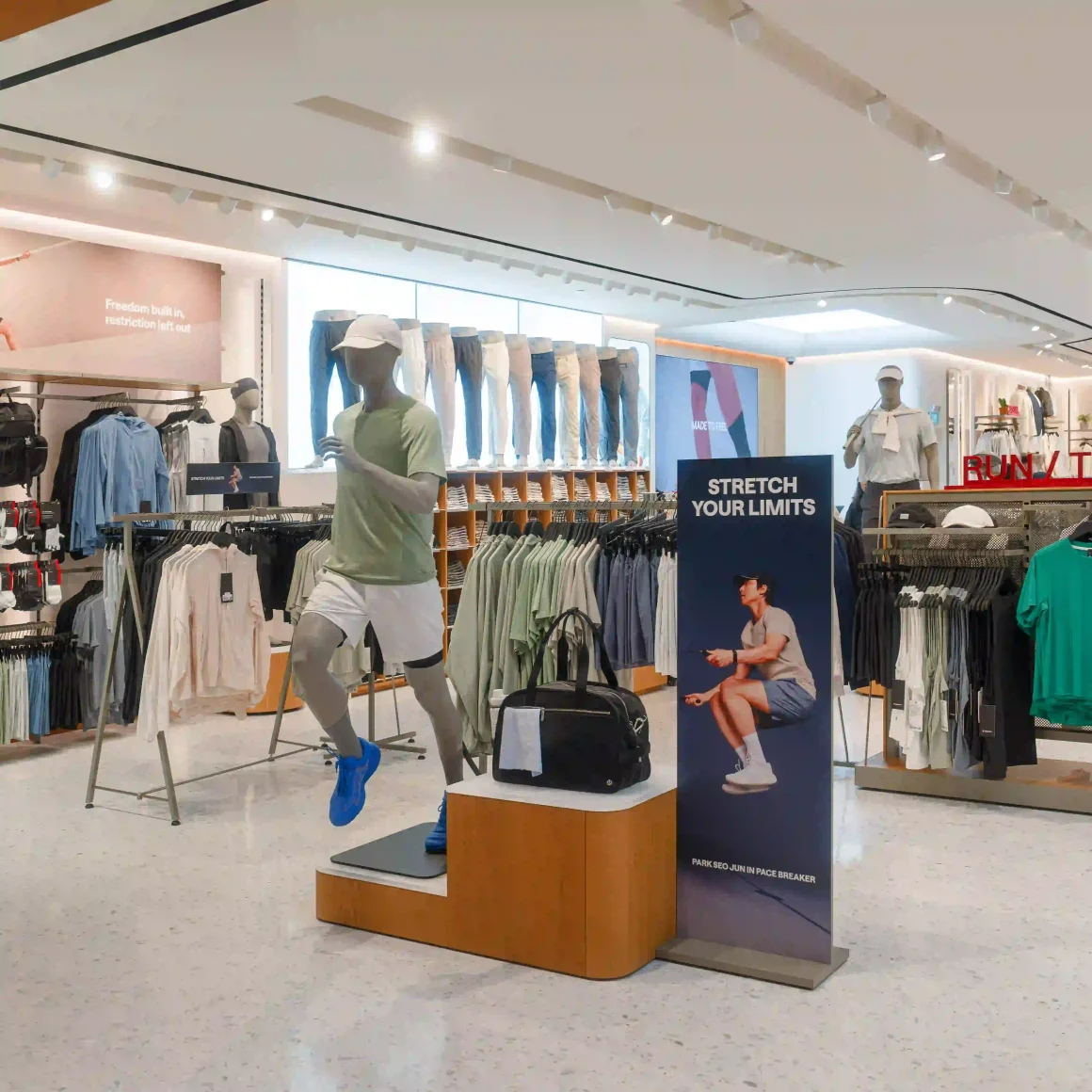 2025-Lululemon-New-Store-Takashimaya