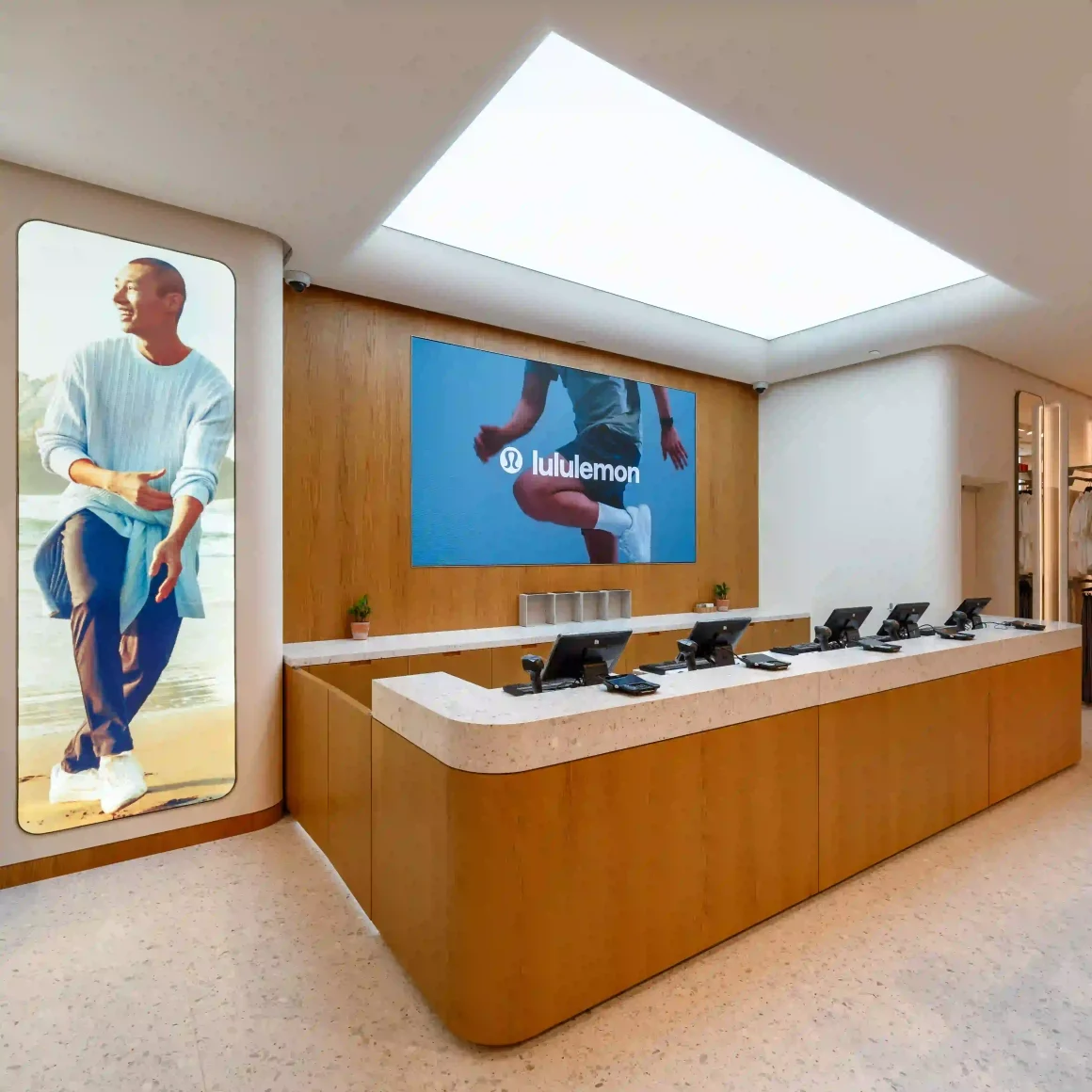 2025-Lululemon-New-Store-Takashimaya